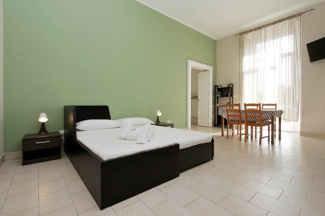 Residence Apartment Lucky Stars Rom Exteriör bild