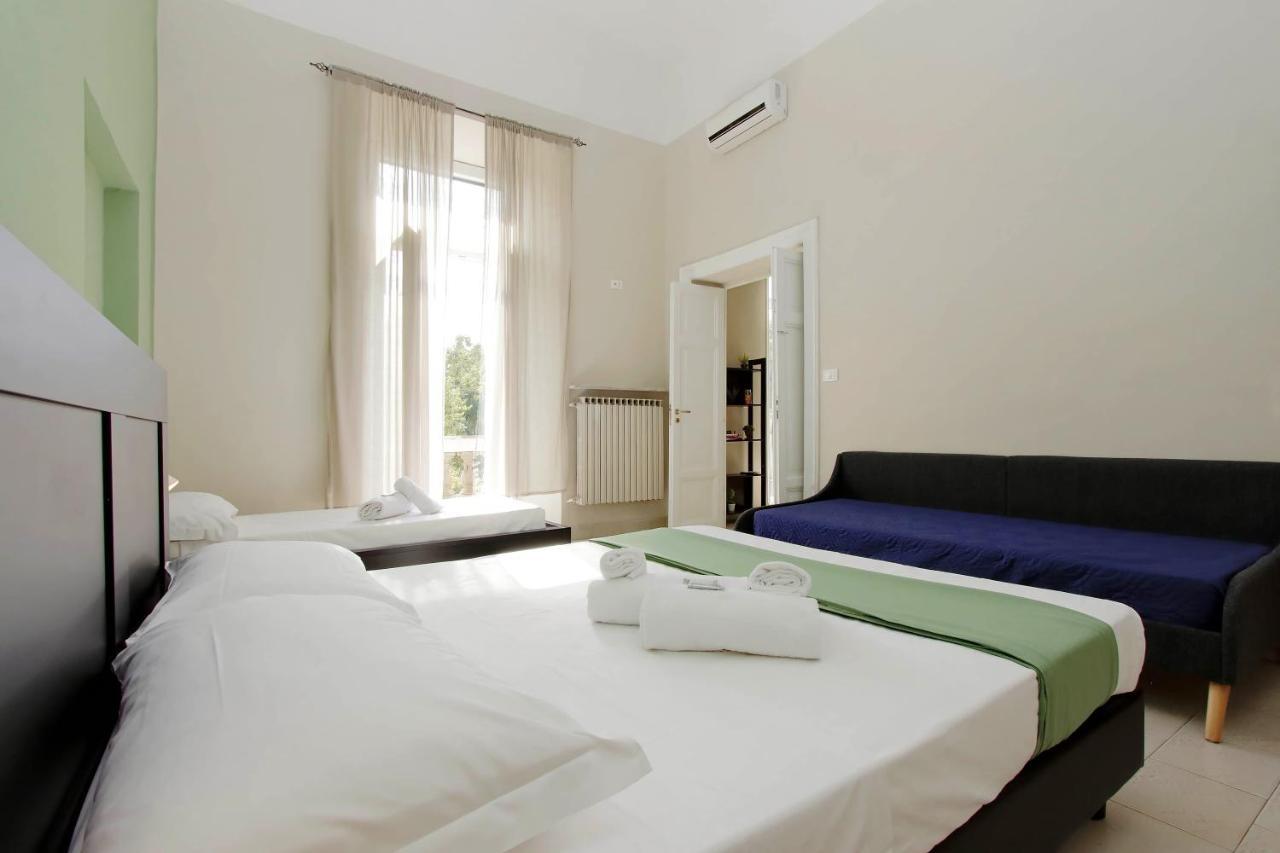 Residence Apartment Lucky Stars Rom Exteriör bild